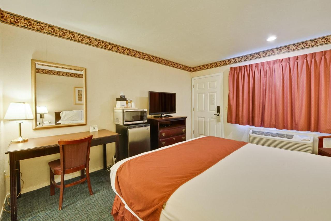 Americas Best Value Inn - Sky Ranch Palo Alto Luaran gambar